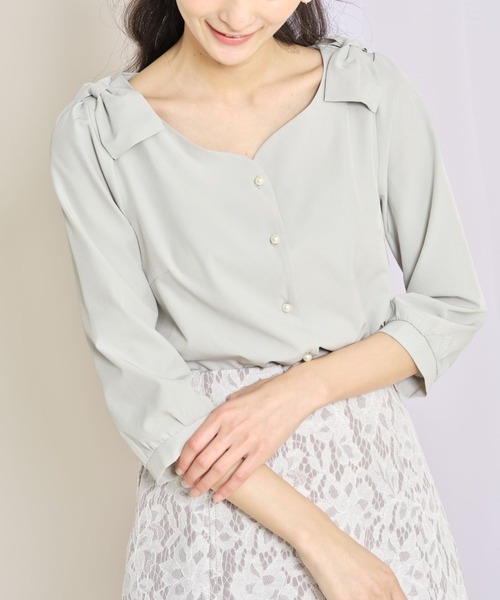 tocco closet（トッコ　クローゼット）の「肩リボンつきハートネックブラウス（シャツ/ブラウス・レディース・ライトグレー/オフホワイト/ブラック/ホワイト/ラベンダー/ピンクベージュ/ミント・M）」の5枚目の写真