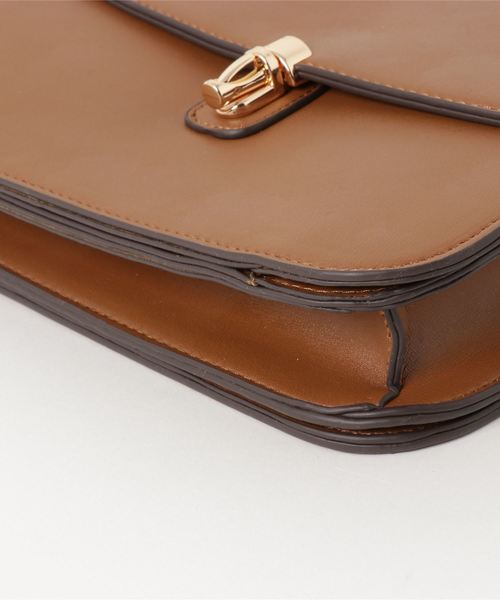 archives（アルシーヴ）の「レトロ金具ラウンドショルダー（ショルダーバッグ・レディース・ブラック/ブラウン/ワイン・MEDIUM）」の5枚目の写真