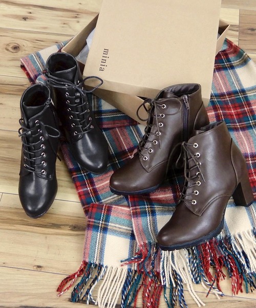minia（ミニア）の「レースアップショートブーツ [ minia ]（ブーツ・レディース・ブラック/ブラック系その他/グレー/ブラウン/ダークブラウン/ブラック系その他2・S/M/L/LL）」の2枚目の写真