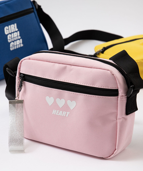 WEGO(ウィゴー)の「WEGO/チャーム付きミニショルダーバッグ(ショルダーバッグ・レディース・ホワイト/ブラック/パープル/ピンク/シルバー/イエロー/オレンジ/ブルー/その他1/ブラック系その他/ライトパープル/ライトピンク・FREE)」の9枚目の写真