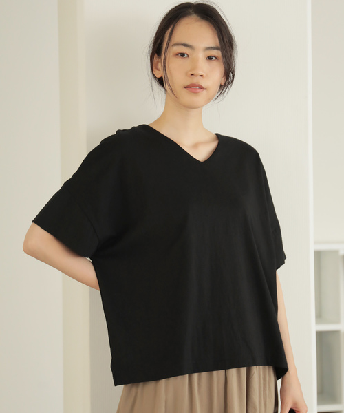 AMERICAN HOLIC(アメリカンホリック)の「両Vネックボックスプルオーバー*(Tシャツ/カットソー・レディース・オフホワイト/キャメル/ブラック/グリーン/パープル・M/L)」の3枚目の写真