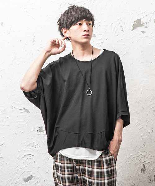 MinoriTY(マイノリティ)の「ドルマンワードドレープTシャツ(Tシャツ/カットソー・メンズ・ホワイト/ブラック/グレー/テラコッタ・FREE)」の2枚目の写真