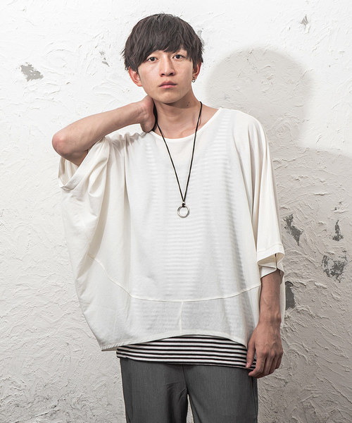 MinoriTY(マイノリティ)の「ドルマンワードドレープTシャツ(Tシャツ/カットソー・メンズ・ホワイト/ブラック/グレー/テラコッタ・FREE)」の13枚目の写真