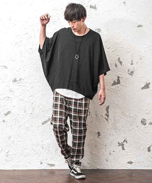 MinoriTY(マイノリティ)の「ドルマンワードドレープTシャツ(Tシャツ/カットソー・メンズ・ホワイト/ブラック/グレー/テラコッタ・FREE)」の11枚目の写真