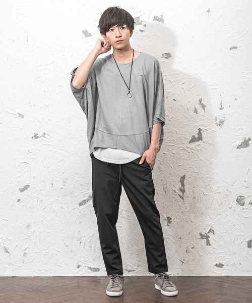 MinoriTY(マイノリティ)の「ドルマンワードドレープTシャツ(Tシャツ/カットソー・メンズ・ホワイト/ブラック/グレー/テラコッタ・FREE)」の18枚目の写真