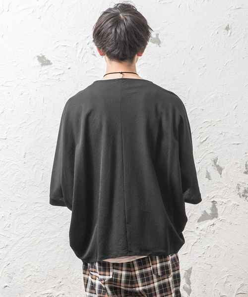 MinoriTY(マイノリティ)の「ドルマンワードドレープTシャツ(Tシャツ/カットソー・メンズ・ホワイト/ブラック/グレー/テラコッタ・FREE)」の9枚目の写真