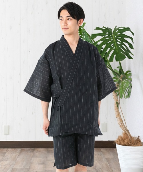 KYOETSU（キョウエツ）の「メンズ しじら 甚平（浴衣・メンズ・ブラック系その他/ブラック系その他2/ブラック系その他3/ブラック系その他4/グレー系その他/グレー系その他2/グレー系その他3/グレー系その他4/ブルー系その他/ブルー系その他2/ブルー系その他3/ブルー系その他4/ブラック系その他5/ブラック系その他6/ブラック系その他7/ブルー系その他5/ブルー系その他6/ブルー系その他7/ネイビー系2/インディゴブルー/ネイビー系3/ネイビー系/ネイビー系4/ネイビー系1・M/L/LL/3L）」の4枚目の写真