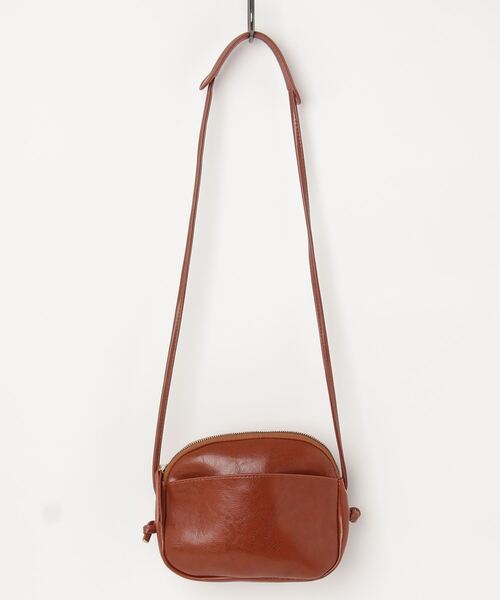 TABI PAL（タビパル）の「【TABI PAL】ニューレザー ショルダーバッグ（ショルダーバッグ・レディース・ブラウン系その他/ベージュ系その他/キャメル/イエロー系その他/ブラック系その他/イエロー系その他2/ブラック系その他2/ブラウン/ブラック/ベージュ/ブラウン系その他2/ブラック系その他3/ブラウン系その他3/イエロー系その他3・FREE）」の11枚目の写真