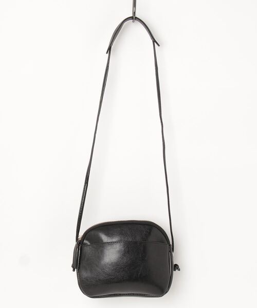 TABI PAL（タビパル）の「【TABI PAL】ニューレザー ショルダーバッグ（ショルダーバッグ・レディース・ブラウン系その他/ベージュ系その他/キャメル/イエロー系その他/ブラック系その他/イエロー系その他2/ブラック系その他2/ブラウン/ブラック/ベージュ/ブラウン系その他2/ブラック系その他3/ブラウン系その他3/イエロー系その他3・FREE）」の3枚目の写真