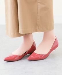 美脚魅せ ポインテッドトゥ パンプス 2cmヒール