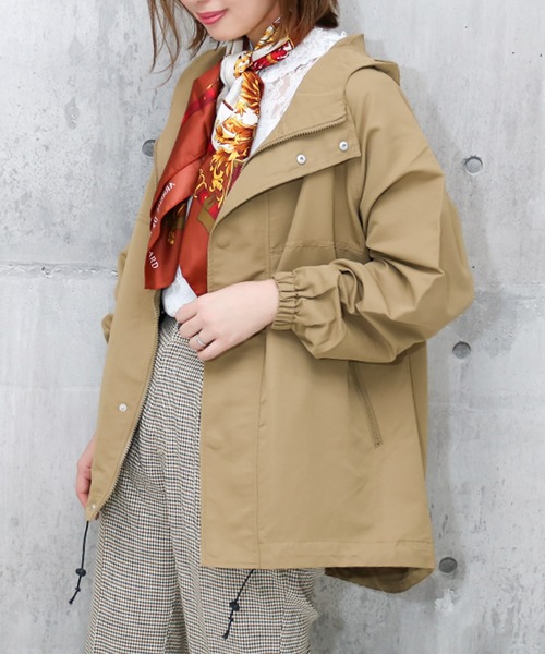 Social GIRL（ソーシャルガール）の「ラグランスリーブバックテールミリタリーオーバーサイズブルゾン（マウンテンパーカー・レディース・ブラック/ベージュ/カーキ/アイボリー/ホワイト×ブラウン/ブラック×ベージュ/モカ/ライトカーキ/ホワイト×グリーン・M）」の7枚目の写真