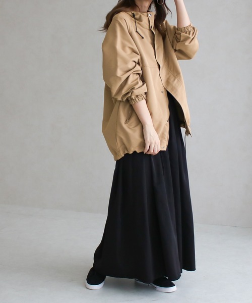 Social GIRL（ソーシャルガール）の「ラグランスリーブバックテールミリタリーオーバーサイズブルゾン（マウンテンパーカー・レディース・ブラック/ベージュ/カーキ/アイボリー/ホワイト×ブラウン/ブラック×ベージュ/モカ/ライトカーキ/ホワイト×グリーン・M）」の11枚目の写真