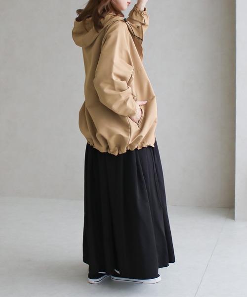 Social GIRL（ソーシャルガール）の「ラグランスリーブバックテールミリタリーオーバーサイズブルゾン（マウンテンパーカー・レディース・ブラック/ベージュ/カーキ/アイボリー/ホワイト×ブラウン/ブラック×ベージュ/モカ/ライトカーキ/ホワイト×グリーン・M）」の14枚目の写真