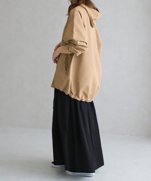 Social GIRL（ソーシャルガール）の「ラグランスリーブバックテールミリタリーオーバーサイズブルゾン（マウンテンパーカー・レディース・ブラック/ベージュ/カーキ/アイボリー/ホワイト×ブラウン/ブラック×ベージュ/モカ/ライトカーキ/ホワイト×グリーン・M）」の16枚目の写真