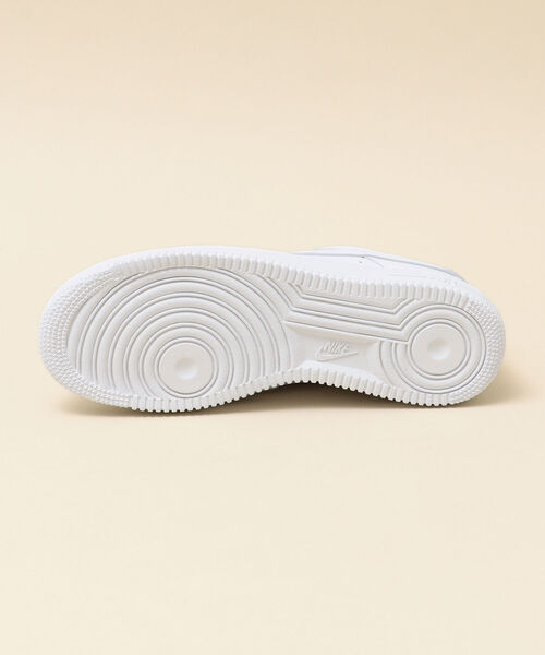 NIKE(ナイキ)の「NIKE: AIR FORCE 1 07(スニーカー・メンズ・ブラック/ホワイト・10/11/8/9)」の7枚目の写真