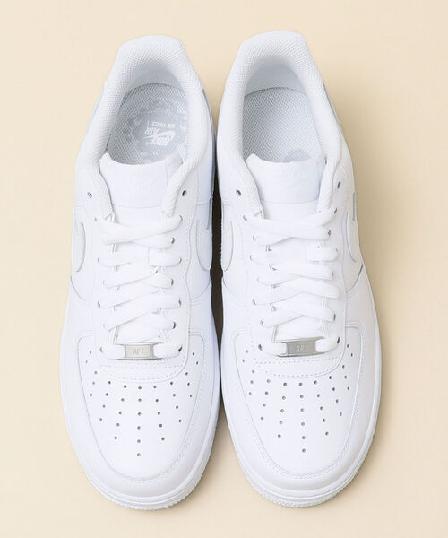 NIKE(ナイキ)の「NIKE: AIR FORCE 1 07(スニーカー・メンズ・ブラック/ホワイト・10/11/8/9)」の6枚目の写真