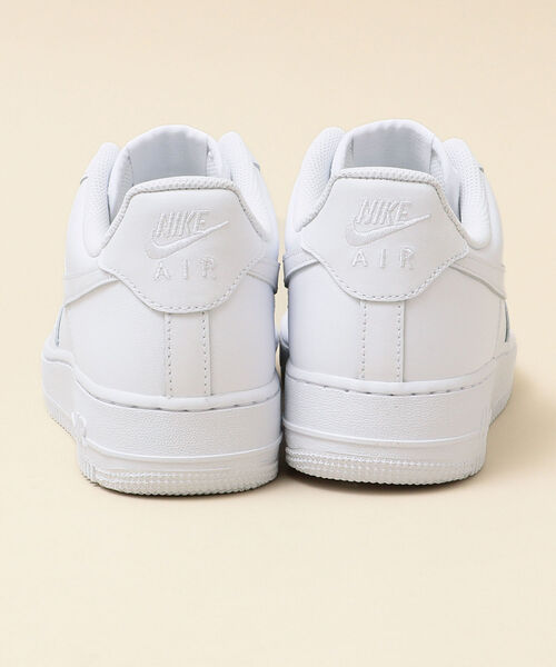 NIKE(ナイキ)の「NIKE: AIR FORCE 1 07(スニーカー・メンズ・ブラック/ホワイト・10/11/8/9)」の5枚目の写真
