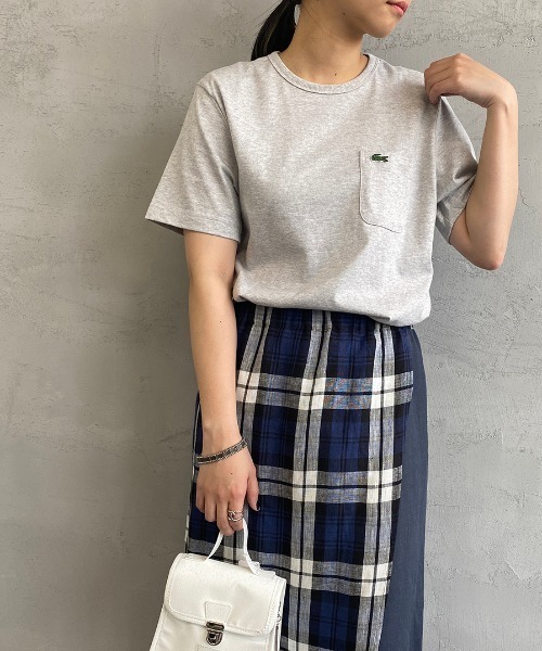 LACOSTE（ラコステ）の「[LACOSTE/ラコステ] ベーシッククルーネックポケットTシャツ（Tシャツ/カットソー・レディース・ネイビー/グレー/ホワイト/ブラック・4/3/5/2）」の4枚目の写真