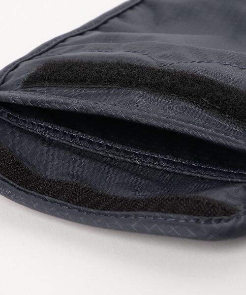 HUNTER（ハンター）の「HUNTER ORIGINAL PACKABLE PHONE POUCH(オリジナルパッカブルフォンポーチ) ハンター ミニショルダーバッグ（ショルダーバッグ・メンズ・ネイビー/ブラック/レッド/オレンジ/オリーブドラブ・FREE）」の18枚目の写真