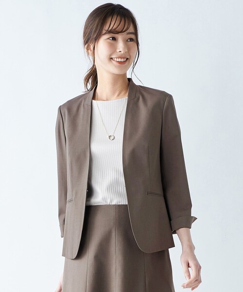 J.PRESS（ジェイプレス）の「【シワになりにくい】コットンフィッティーシャーク ノーカラージャケット（ノーカラージャケット・レディース・グレー系/ベージュ系/ダークブラウン系・11/9/7）」の2枚目の写真