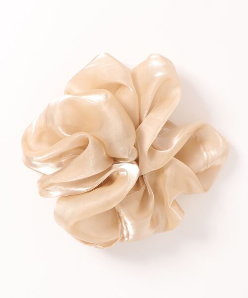 AMERICAN HOLIC（アメリカンホリック）の「BIGシアーシュシュ　＊（その他ヘアアクセサリー・レディース・ブラック/ベージュ/グレー/カーキ・FREE）」の6枚目の写真