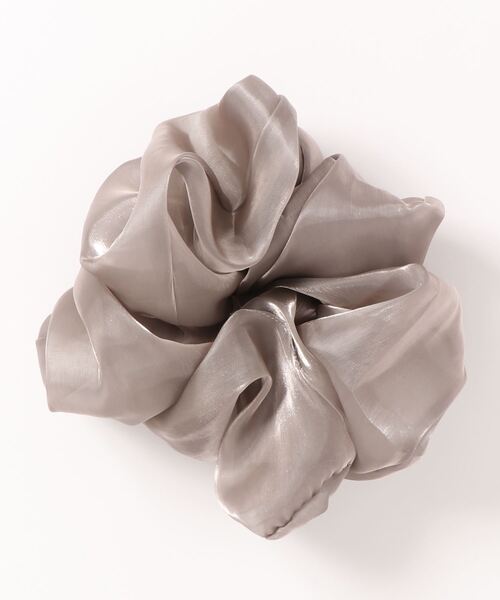 AMERICAN HOLIC（アメリカンホリック）の「BIGシアーシュシュ　＊（その他ヘアアクセサリー・レディース・ブラック/ベージュ/グレー/カーキ・FREE）」の8枚目の写真