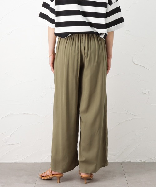 NAVY(ネイビー)の「レーヨンワイドパンツ(その他パンツ・レディース・ブラウン/ネイビー/ブラック/ストライプ/カーキ・フリー)」の12枚目の写真