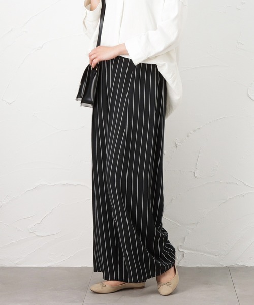 NAVY(ネイビー)の「レーヨンワイドパンツ(その他パンツ・レディース・ブラウン/ネイビー/ブラック/ストライプ/カーキ・フリー)」の14枚目の写真