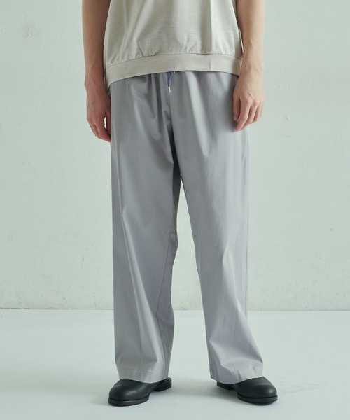 Lui's(ルイス)の「キュプラサテンリラックスパンツ(スラックス・メンズ・ブラック/ライトグレー/オリーブ・SMALL/MEDIUM)」の3枚目の写真