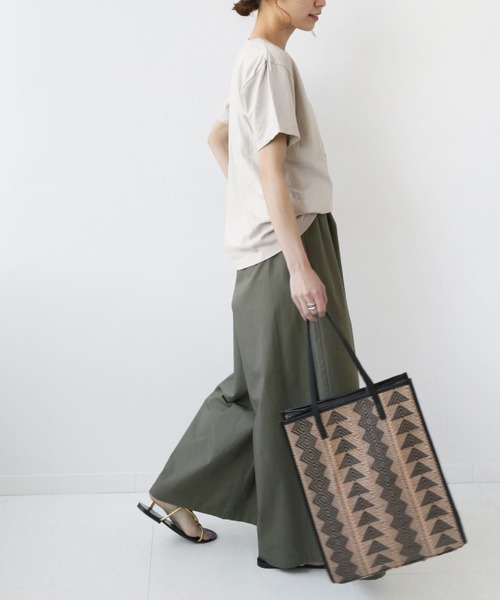 Goodwear(Since1983)（グッドウェア）の「【Goodwear/グッドウェア】*RELUME CREW NECK S/S Tsh：別注Tシャツ◆（Tシャツ/カットソー・レディース・ホワイト/ブラック/グレー/ベージュ・L）」の5枚目の写真