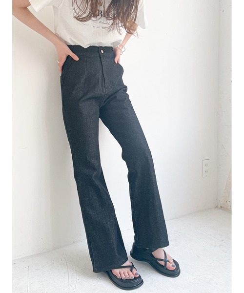 EPIMI E'PIMMY（エピミエピミー）の「バックレースアップセミフレアデニム（デニムパンツ・レディース・ネイビー/ブラック/ピンクベージュ/グレー系その他/サックスブルー/オフホワイト・SMALL/MEDIUM）」の16枚目の写真