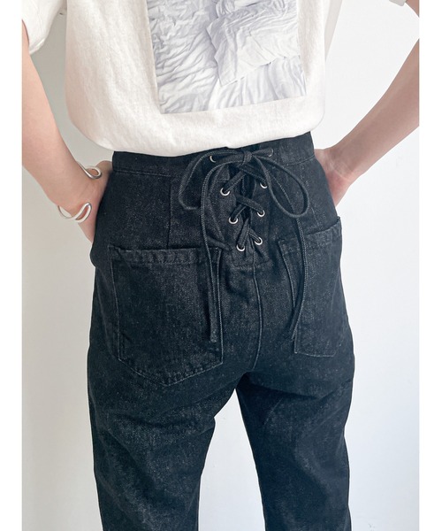 EPIMI E'PIMMY（エピミエピミー）の「バックレースアップセミフレアデニム（デニムパンツ・レディース・ネイビー/ブラック/ピンクベージュ/グレー系その他/サックスブルー/オフホワイト・SMALL/MEDIUM）」の17枚目の写真