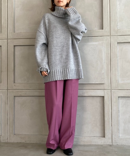 moment+（モーメントプラス）の「3G ビッグタートル ショート丈ニットプルオーバー（ニット/セーター・レディース・チャコールグレー/ブラック/パープル/ブラウン/オレンジ/グリーン/ライトグリーン/アイボリー/グレイッシュベージュ/杢グレー・FREE）」の11枚目の写真