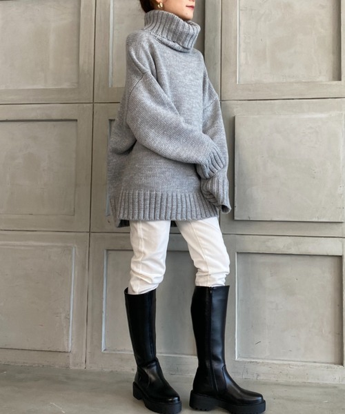 moment+（モーメントプラス）の「3G ビッグタートル ショート丈ニットプルオーバー（ニット/セーター・レディース・チャコールグレー/ブラック/パープル/ブラウン/オレンジ/グリーン/ライトグリーン/アイボリー/グレイッシュベージュ/杢グレー・FREE）」の17枚目の写真