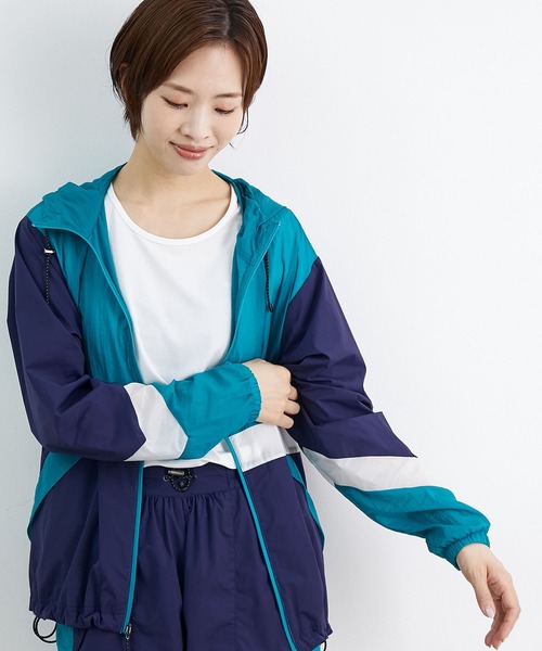 NERGY（ナージー）の「配色ウィンドブレーカー（ブルゾン・レディース・ターコイズブルー/オレンジ・FREE）」の18枚目の写真