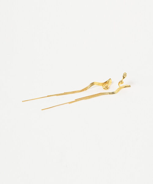 Demi-Luxe BEAMS(デミルクス ビームス)の「jour couture / Melt.02 イヤリング(イヤリング・レディース・ゴールド・ONE SIZE)」の2枚目の写真