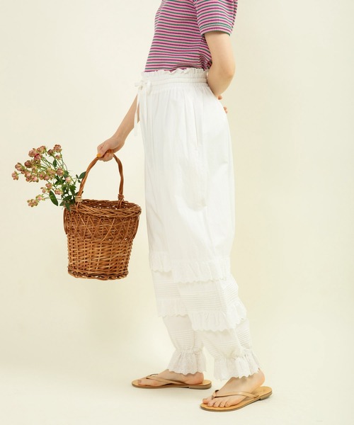Dot&Stripes CHILD WOMAN(ドットアンドストライプス チャイルドウーマン)の「ブロード レースピンタック フリルパンツ(その他パンツ・レディース・ホワイト/ブラック・FREE)」の16枚目の写真