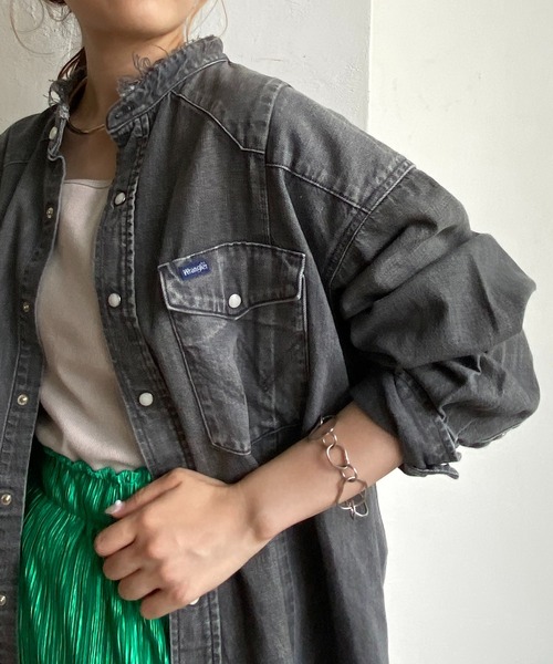 CAPRICIEUX LE'MAGE（カプリシューレマージュ）の「【Wrangler/ラングラー】リメイクウエスタンシャツ（シャツ/ブラウス・レディース・ブラック/ブルー・FREE）」の2枚目の写真