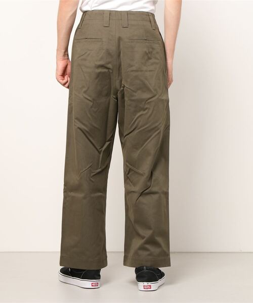 STUDIO NICHOLSON(スタジオニコルソン)の「【STUDIO NICHOLSON】 PEACHED COTTON TWILL WIDE LEG SKATER(チノパンツ・メンズ・ベージュ/カーキ・X-SMALL/SMALL/MEDIUM)」の4枚目の写真