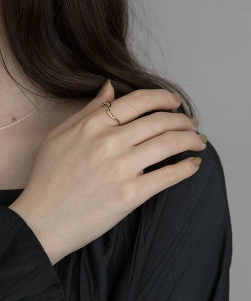 SMELLY（スメリー）の「silver925ツイストリング（リング・レディース・シルバー/ゴールド・-）」の13枚目の写真