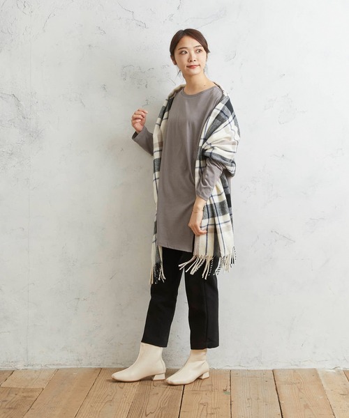 menue（メヌエ）の「スクエアトゥセンターシームショートブーツ（ブーツ・レディース・アイボリー/ブラック/ベージュ系その他・XS/S/M/L/LL/3L）」の4枚目の写真