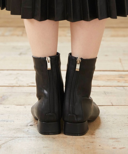 menue（メヌエ）の「スクエアトゥセンターシームショートブーツ（ブーツ・レディース・アイボリー/ブラック/ベージュ系その他・XS/S/M/L/LL/3L）」の15枚目の写真