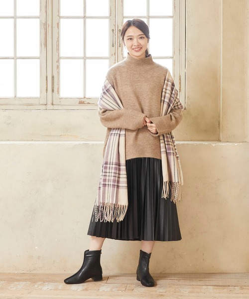 menue（メヌエ）の「スクエアトゥセンターシームショートブーツ（ブーツ・レディース・アイボリー/ブラック/ベージュ系その他・XS/S/M/L/LL/3L）」の7枚目の写真