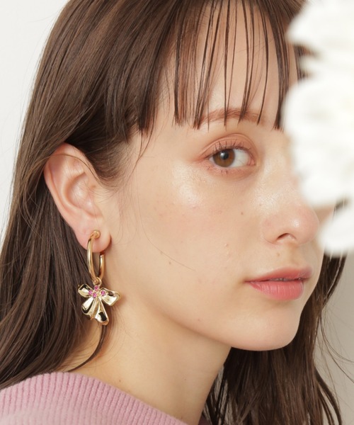 JILL STUART(ジルスチュアート)の「◆フラワーイヤリング(イヤリング・レディース・ゴールド・フリ-)」の1枚目の写真