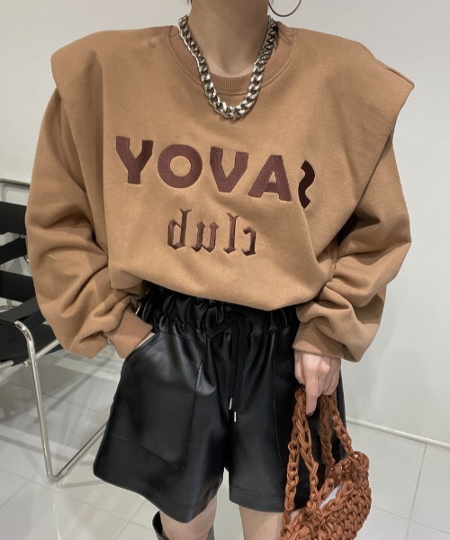 Diosfront(ディオスフロント)の「ロゴ刺繍ショルーフリル裏起毛トレーナー(スウェット・レディース・アイボリー/グレー/モカ/ネイビー・FREE)」の12枚目の写真