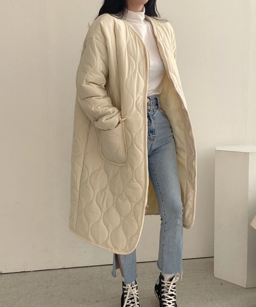 Doula Doula(ドゥーラドゥーラ)の「ノーカラーキルティングコート(ダウンジャケット/コート・レディース・ベージュ/カーキ/ブラック・FREE)」の3枚目の写真
