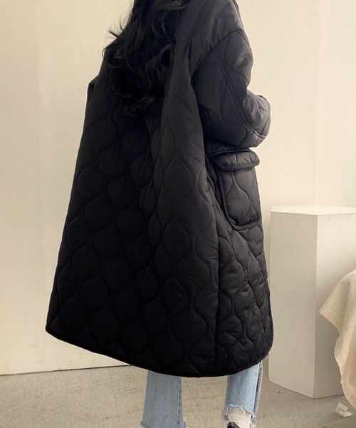 Doula Doula(ドゥーラドゥーラ)の「ノーカラーキルティングコート(ダウンジャケット/コート・レディース・ベージュ/カーキ/ブラック・FREE)」の12枚目の写真