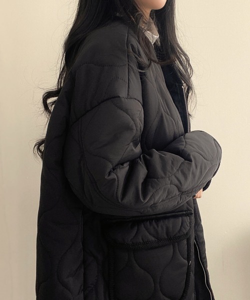 Doula Doula(ドゥーラドゥーラ)の「ノーカラーキルティングコート(ダウンジャケット/コート・レディース・ベージュ/カーキ/ブラック・FREE)」の8枚目の写真