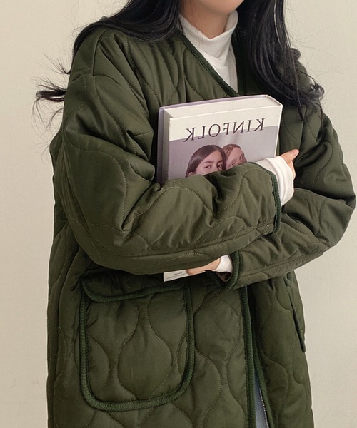 Doula Doula(ドゥーラドゥーラ)の「ノーカラーキルティングコート(ダウンジャケット/コート・レディース・ベージュ/カーキ/ブラック・FREE)」の11枚目の写真