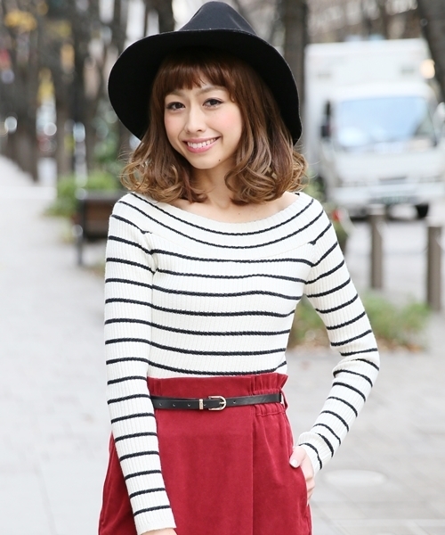 Heather（ヘザー）の「ボーダーオフショルニットプルオーバー2　558003（ニット/セーター・レディース・ホワイト×ブラック/グリーン系その他/ブルー系その他・FREE）」の2枚目の写真